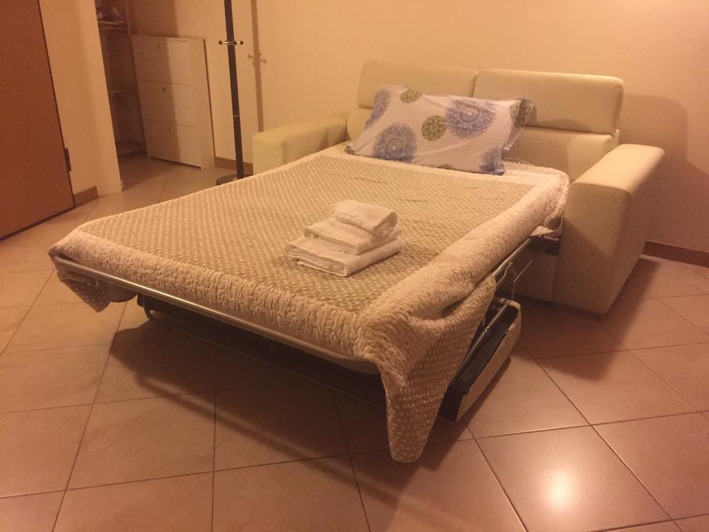 Jomary Apartment 贝尔加莫 外观 照片
